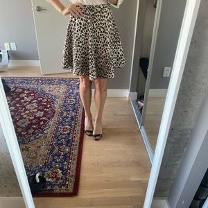 CLUB MONACO SKIRT. PATTERN SIZE S/M